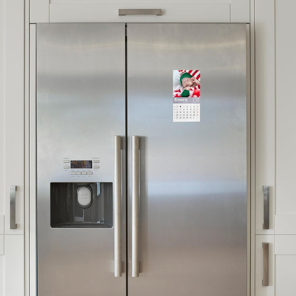 GRUPO DARIK 1 Calendario Magnético 2024-2025 para Nevera - Papel Fotografico Planificador Mensual con Imán Extra Fuerte para Refrigerador, Organizador de Cocina y Hogar