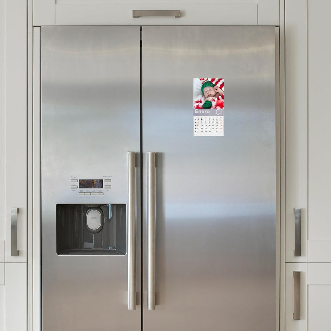 GRUPO DARIK 1 Calendario Magnético 2024-2025 para Nevera - Papel Fotografico Planificador Mensual con Imán Extra Fuerte para Refrigerador, Organizador de Cocina y Hogar