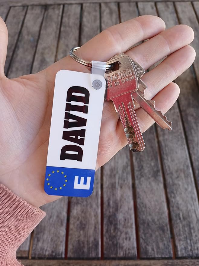 Llavero Matricula en madera brillante personalizado a doble cara